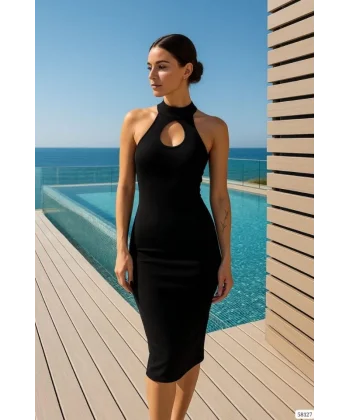 Kadın Dalgıç Kumaş Dekolte Detaylı Halter Yaka Midi Boy Elbise