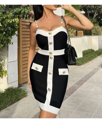 Kadın Dalgıç Kumaş Düğme Aksesuarlı Zincirlı Takım