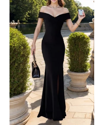 Kadın Dalgıç Kumaş Kayık Yaka Ve Dekolte Detaylı Elbise