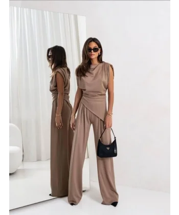Kadın Dalgıç Kumaş Sıfır Kol Bluz Ve Bol Kesim Pantolon Ikili Takım