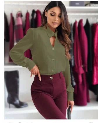 Kadın Dokuma Viskon Kumaş V Yaka Dekolte Ve Metal Düğme Detaylı Gömlek