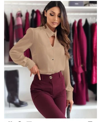 Kadın Dokuma Viskon Kumaş V Yaka Dekolte Ve Metal Düğme Detaylı Gömlek