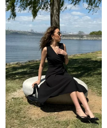 Kadın Ithal Krep Kumaş Kruvaze Yaka Eteği Kloş Kolsuz Mini Elbise