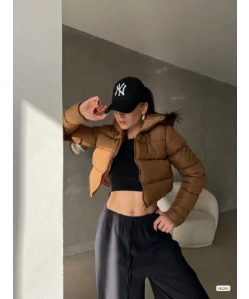 Kadın Kapüşon Detay Kısa şişme Mont