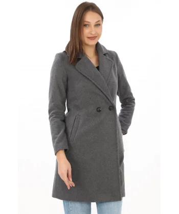 Kadın Kaşe Kaban – Siyah Yünlü Dokuma, Kruvaze Yaka, Astarlı, Cepli, Kuşaklı Uzun Boy Tesettür Uyumlu Kışlık Şık Kaban - Füme