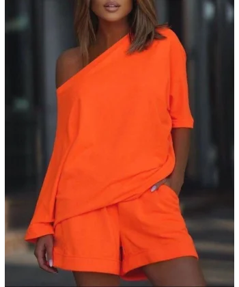 Kadın Kayık Yaka Oversize Asimetrik Bluz Ve şort Iki Iplik Takım