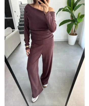 Kadın Kayık Yaka Yanı Büzgülü Omuz Dekolteli Bluz Ve  alaş Ispanyol Paça Pantolon Ikili Takım