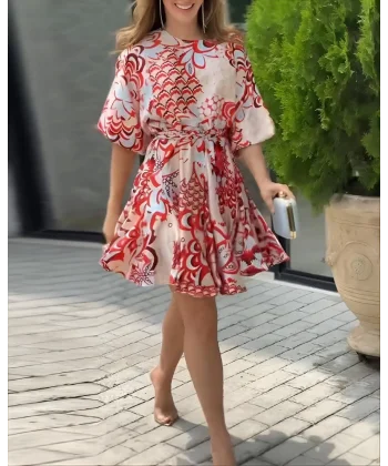 Kadın Kısa Balon Kollu Yuvarlak Yakalı Pileli Desenli Mini Elbise