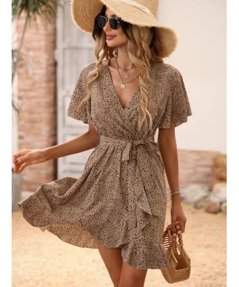 Kadın Kısa Kelebek Kollu Kruvaze Yakalı Belden Kuşaklı Kısa Desenli Süprem Elbise