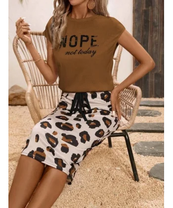 Kadın Kısa Kollu Bisiklet Yaka Viskon Bluz Desenli Dalgıç Etek Ikili Takım