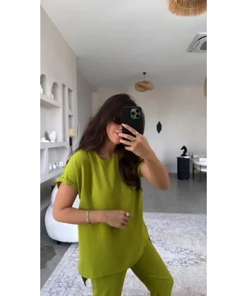 Kadın Kısa Kollu Bluz Ve Bileği Pens Detay Pantolon Ikili Takım