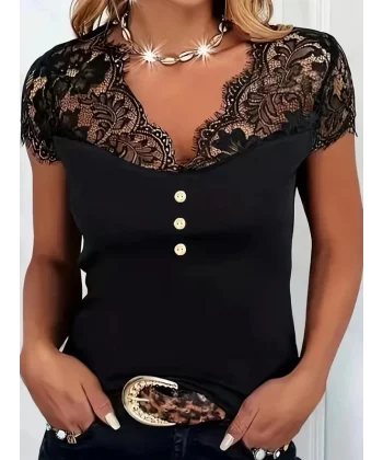Kadın Kısa Kollu V Yaka önü Düğmeli Dantel Detay Viskon Bluz