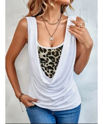Kadın Kolsuz Degaje Leopar Detay Bluz