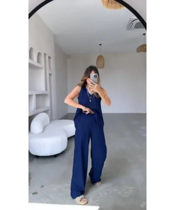 Kadın Kolsuz V Yaka Bluz Ve Ispanyol Paça Pantolon Ikili Takım