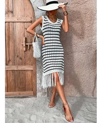 Kadın Kolsuz V Yaka Eteği Püsküllü çizgi Desen Triko Elbise