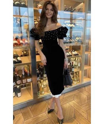 Kadın Madonna Yaka Etegi Astarlı Inci Detay Midi Boy Elbise