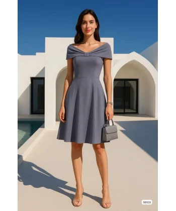 Kadın Madonna Yaka Pliseli Scuba Krep Kumaş Diz üstü Elbise