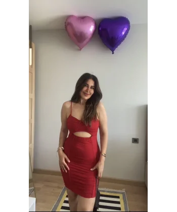 Kadın Omuz Askılı Göbek Ve Sırt Dekolteli Gipe Ve Büzgü Detay Fırsat ürün Mini Elbise