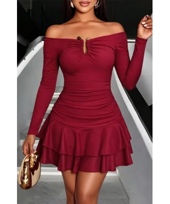 Kadın Omuzlardan Açık Belden Saran Büzgülü Etek Ucu Volanlı Dalgıç Mini Elbise