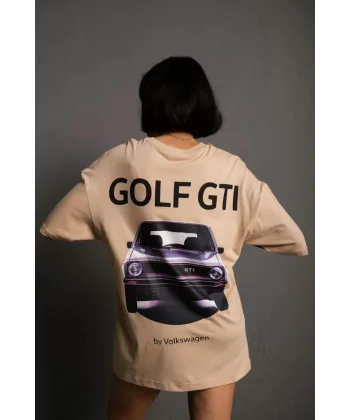Kadın Oversize Baskılı Tişört – Golf GTI Retro Araba Desenli, Ön & Arka Dijital Baskı, Sokak Modası Stil - Bej