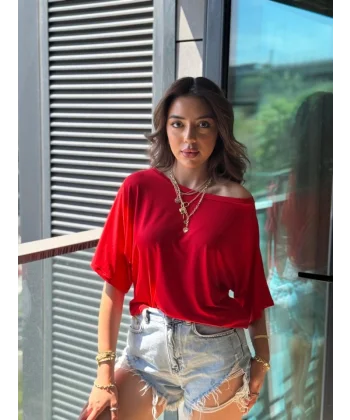 Kadın Tek Omuzu Açık Kısa Kollu Salaş Viskon Bluz