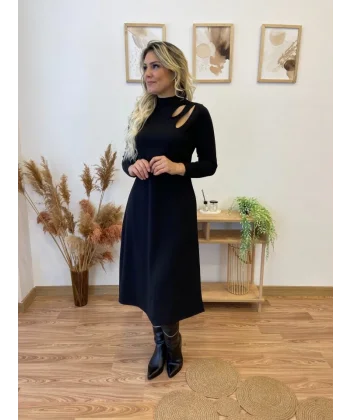 Kadın Uzun Kollu Balıkçı Yaka Omuzda Damla Detaylı Yırtmaçlı Krep Midi Elbise