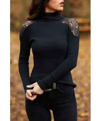 Kadın Uzun Kollu Balıkçı Yaka Omuzları Dantel Detay Kaşkorse Kumaş Bluz