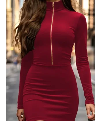 Kadın Uzun Kollu Balıkçı Yaka Yakadan Göğüse Kadar Fermuar Detaylı Mini Kadife Elbise