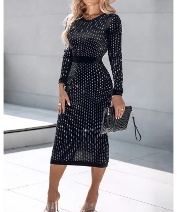 Kadın Uzun Kollu Bisiklet Yaka Taşlı Midi Kadife Elbise