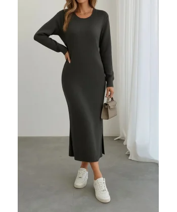 Kadın Uzun Kollu Bisiklet Yaka Yırtmaç Detay Triko Midi Boy Elbise