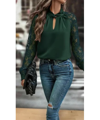 Kadın Uzun Kollu Göğüs Pencere Detay Yaka Boğazlı Kolları Tüllü Sandy Bluz