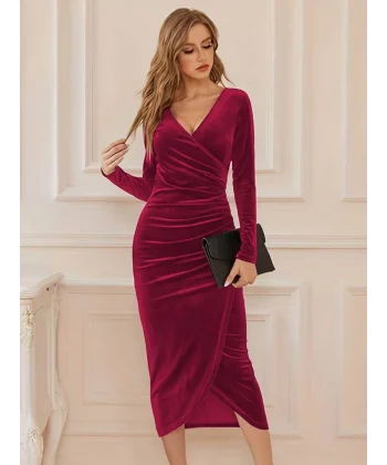 Kadın Uzun Kollu Kruvaze Yaka Belden Büzgü Detay Midi Kadife Elbise