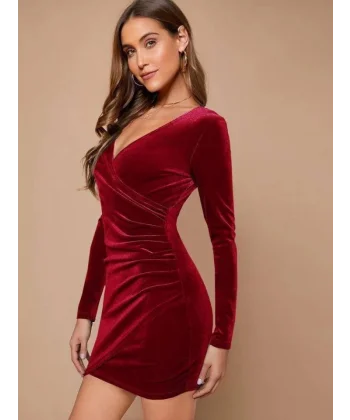 Kadın Uzun Kollu Kruvaze Yaka Büzgü Detay Fırsat ürün ini Kadife Elbise