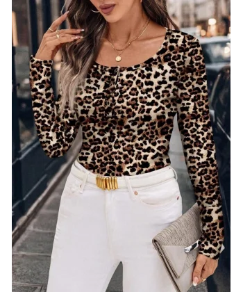 Kadın Uzun Kollu Kruvaze Yakalı Dantelli Kısa Viskon Bluz