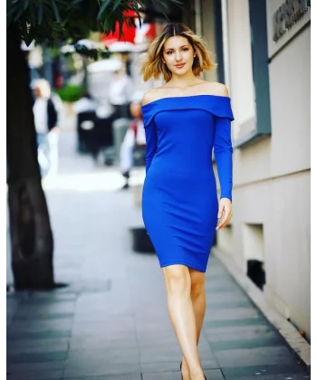 Kadın Uzun Kollu Madonna Yaka Diz üstü Elbise