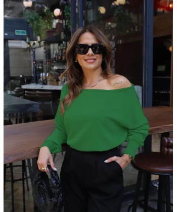 Kadın Uzun Kollu Tek Omuzu Açık Salaş Triko Bluz