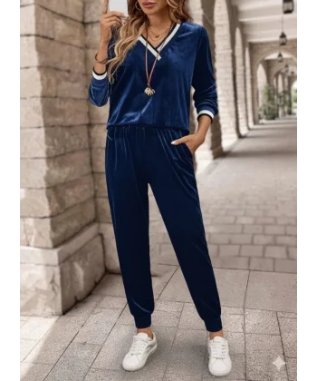 Kadın Uzun Kollu V Yaka Kadife Bluz Ve Pantolon Ikili Takım