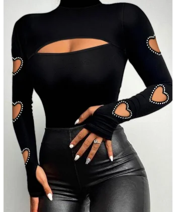 Kadın Uzun Kollu Yarı Balıkçı Yaka Pencere Detaylı Kolları Kalp Desen Taşlı Viskon Bluz