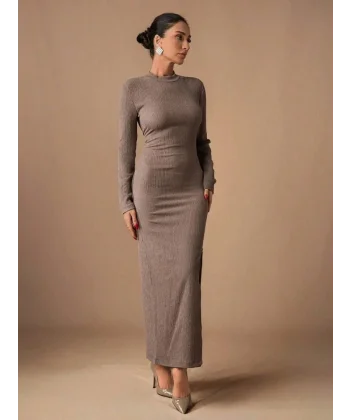 Kadın Uzun Kollu Yarım Balıkçı Yaka Bürümcük Kumaş Yırtmaç Detay Kalem Elbise