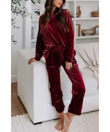 Kadın Uzun Kollu Yuvarlak Yakalı Kadife Bluz Ve Pantolon Takım