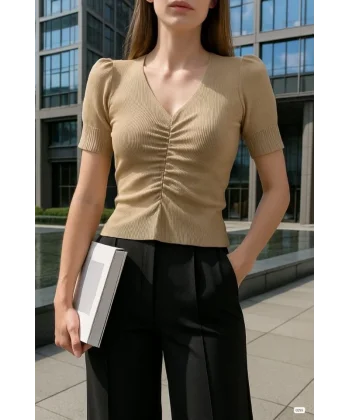 Kadın V Yaka Önü Büzgü Detaylı Triko Bluz