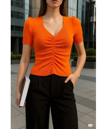 Kadın V Yaka Önü Büzgü Detaylı Triko Bluz