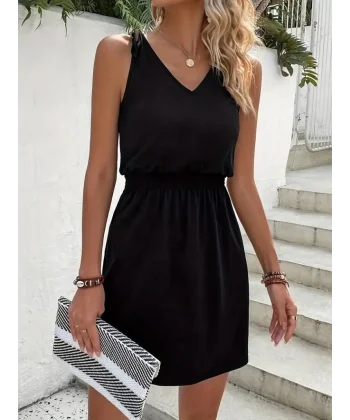 Kadın V Yakalı Belinde Gipe Detay Krep Elbise