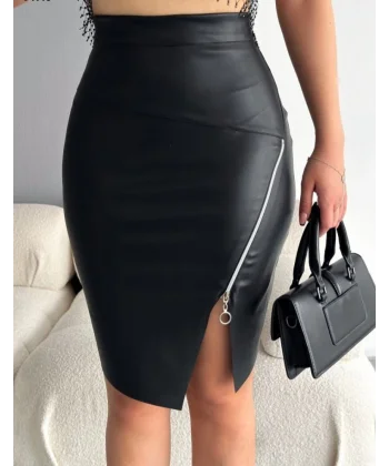 Kadın Yüksek Bel Yandan Fermuarlı Ve Yırtmaçlı Deri Etek