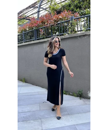 Kadın Yuvarlak Ribana Yaka Beyaz Yırtmaç Detaylı Viskon Tam Boy Elbise