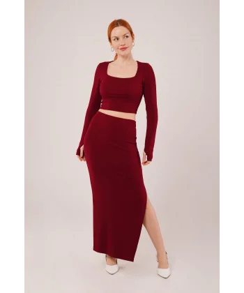 Kare Yaka Bluz Ve Yırtmaç Detaylı Etek İkili Bordo Takım