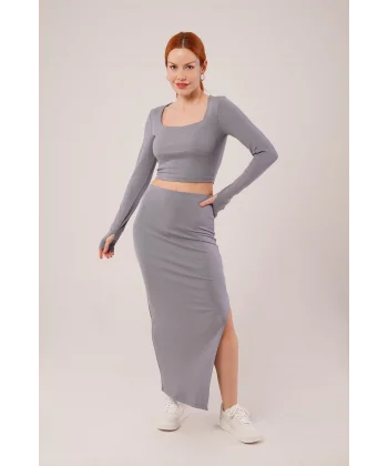 Kare Yaka Bluz Ve Yırtmaç Detaylı Etek İkili Gri Takım