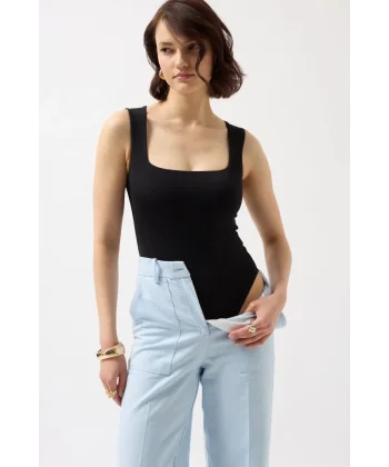 Kare Yaka Kalın Askılı Bodysuit