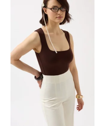 Kare Yaka Kalın Askılı Bodysuit