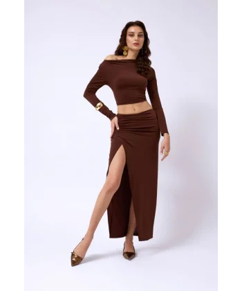 Kayık Yaka Uzun Kol Bluz